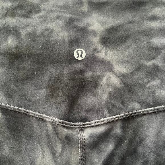 Lululemon Align High-Rise Short 8” Diamond Dye Grey Size 8 EUC - Picture 5 of 7